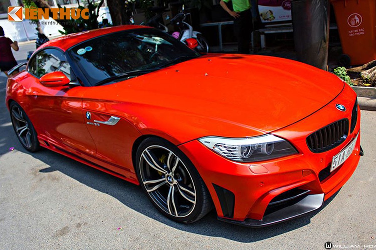 Xe the thao BMW Z4 gia 2,4 ty 